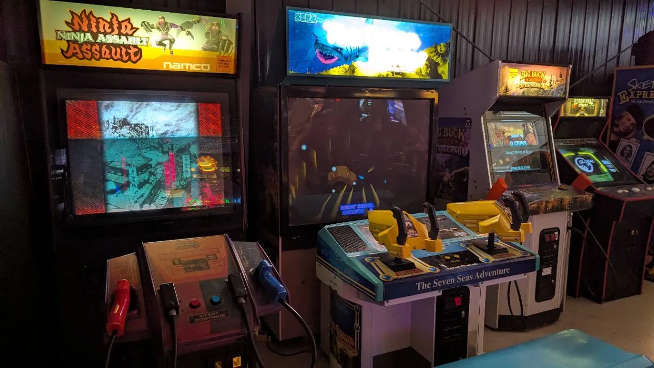 Ninja Assault and dedicated arcade machines at Pixel Paradise