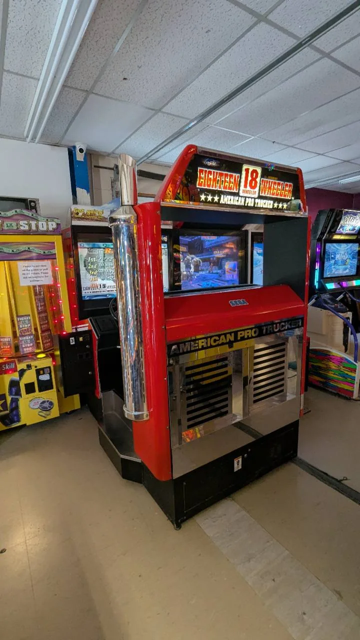 Full Sega 18 Wheeler American Pro Trucker arcade cabinet at Pixel Paradise Angus